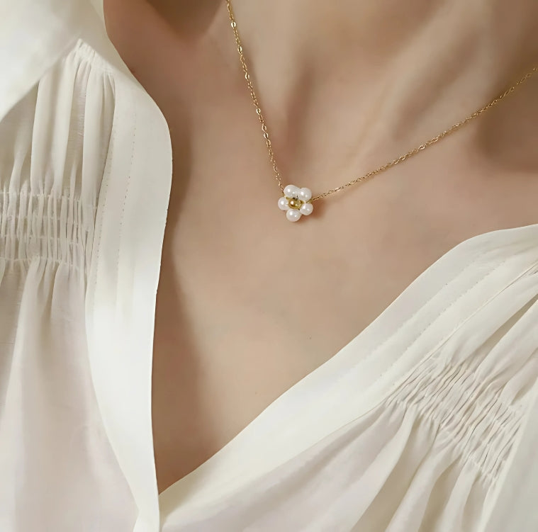 Daisy Necklace