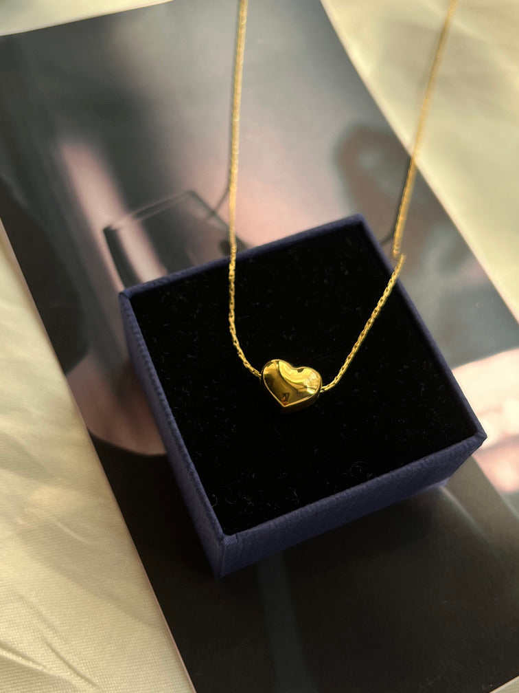 Amour Necklace