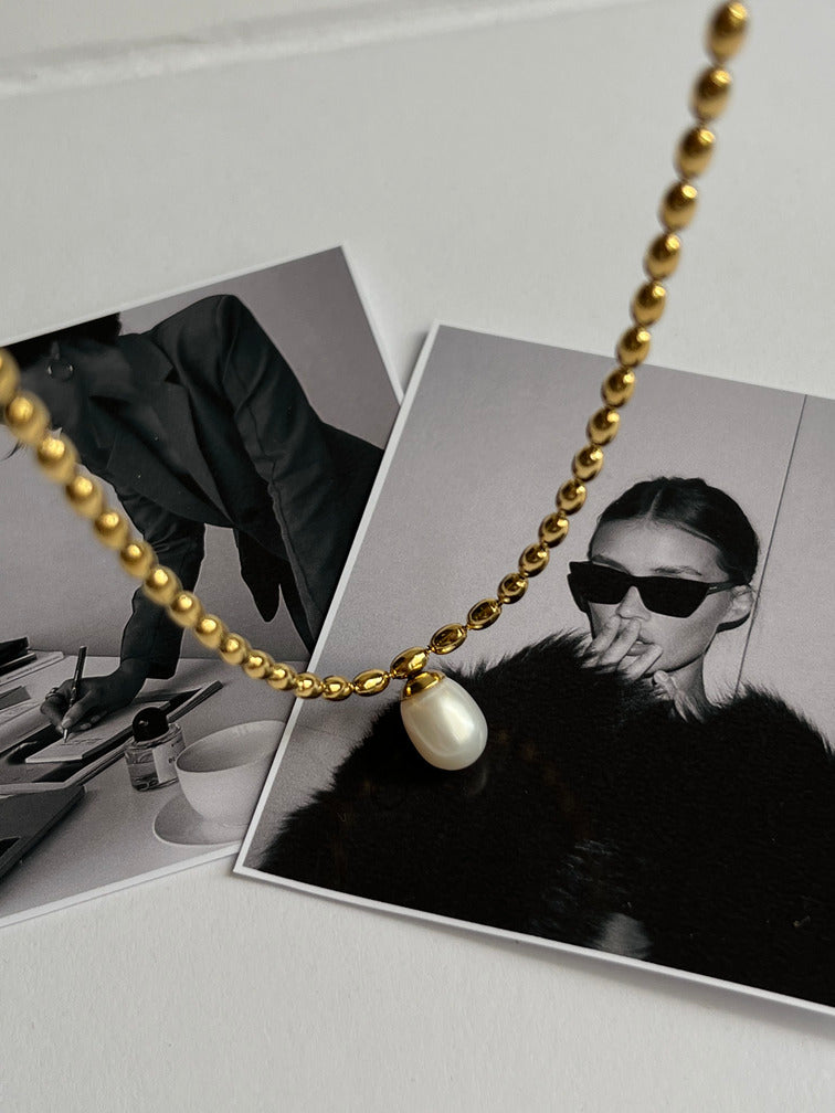 Pearlia Necklace