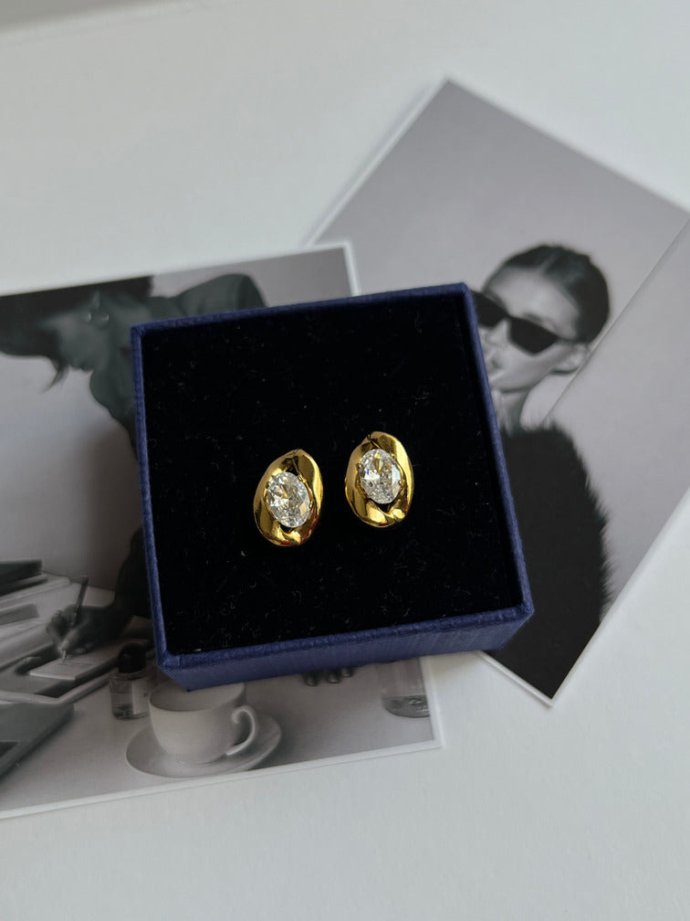 Aadhira Earring