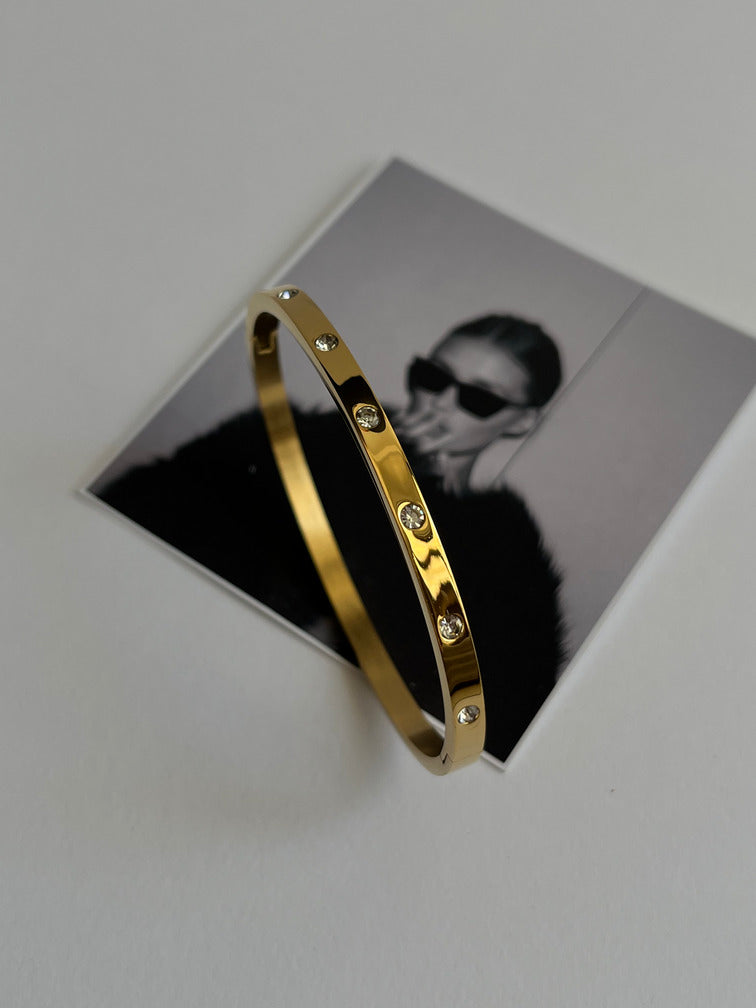 Kitty Cuff