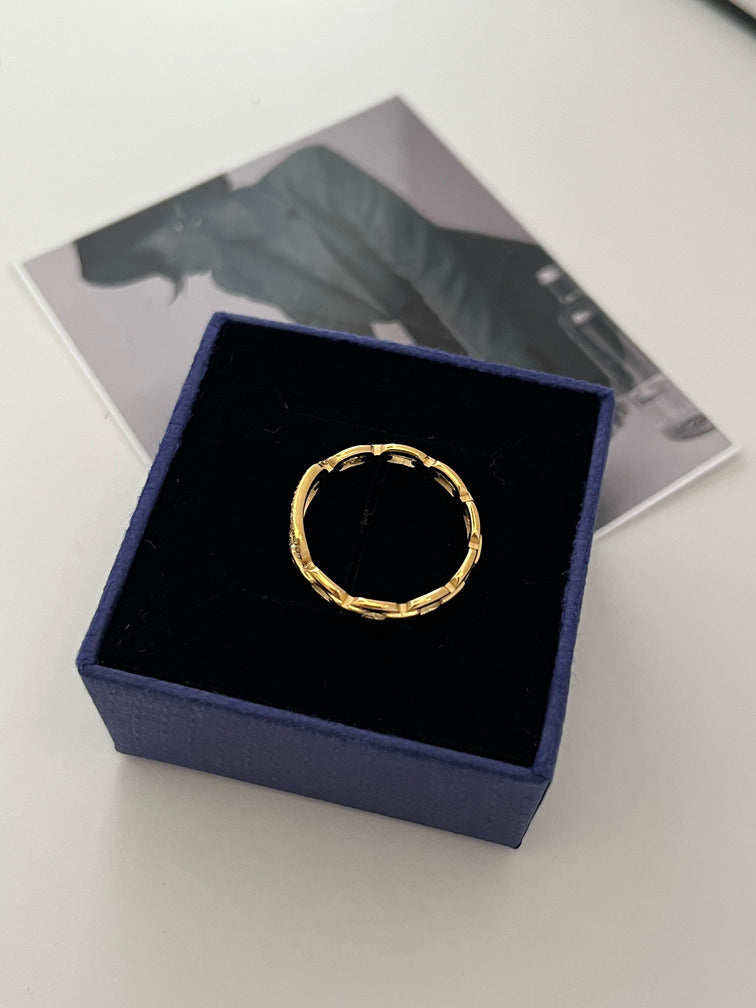 Diamond Link Ring