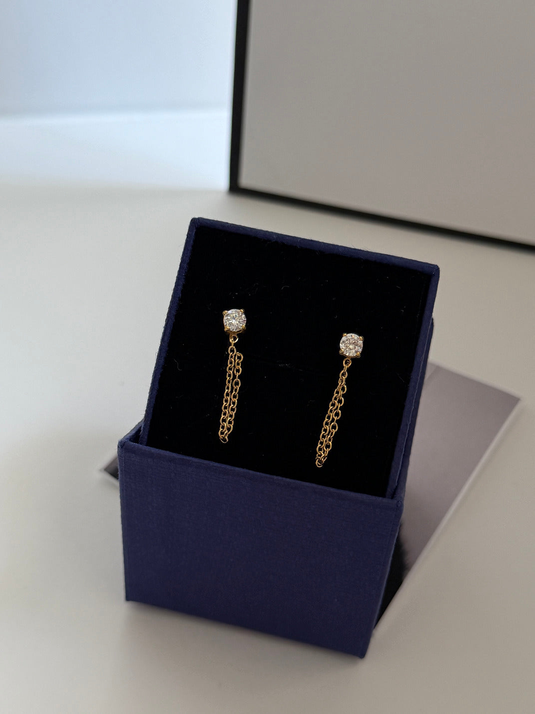 Lily Earring