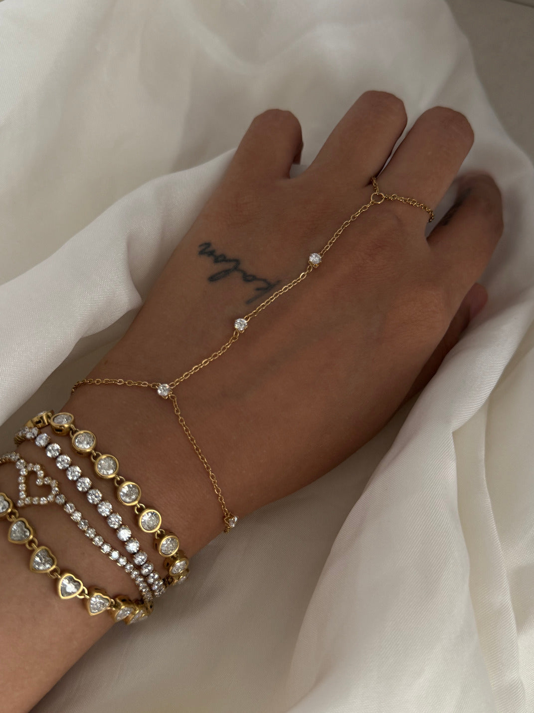 Althea Hand Chain