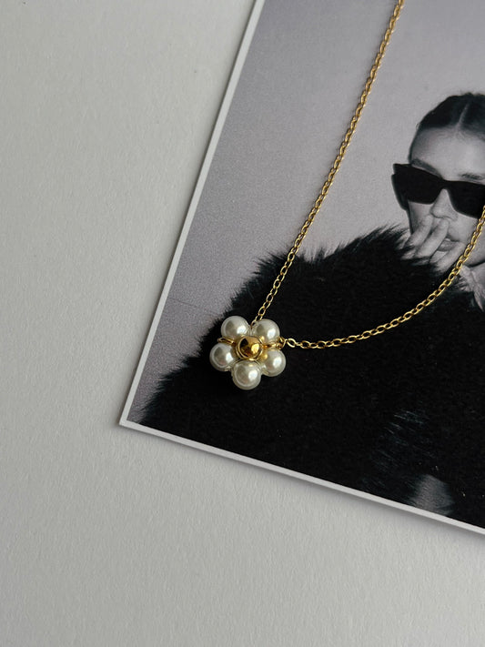 Daisy Necklace